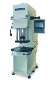 What determines the accuracy of hydraulic presses