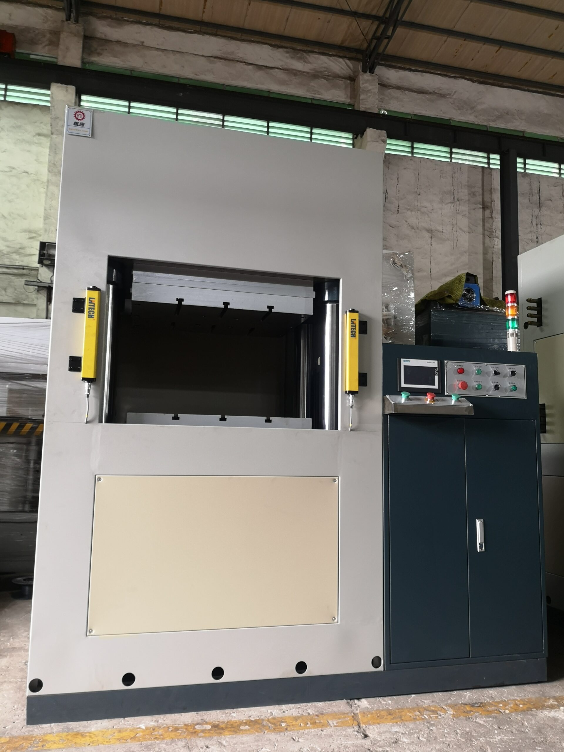 YT-RS Series 300 Ton Hot Press Molding Machine
